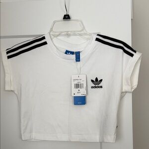NWT cropped adidas white and stripe tee